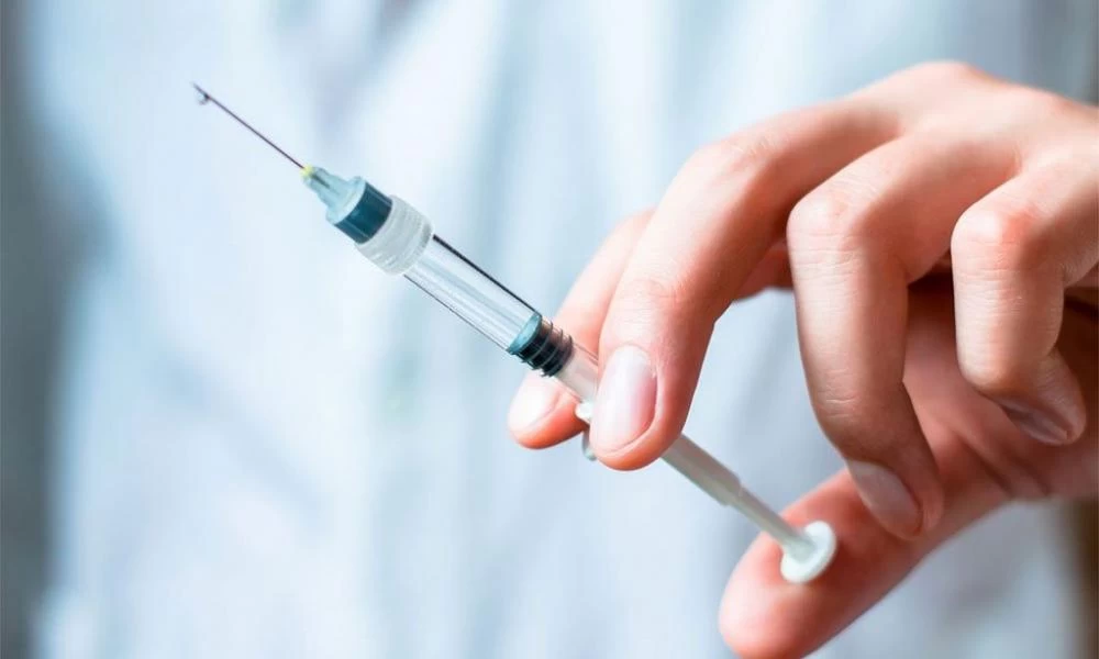 Πρόεδρος ΕΟΦ: Αν χρειαστεί θα επαναλαμβάνουμε το εμβόλιο κάθε χρόνο